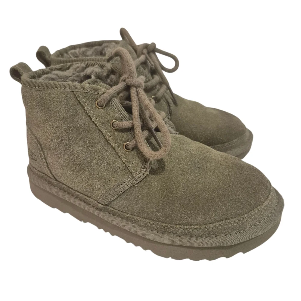 UGG Neumel Burnt Olive Green Sheepskin Suede Ankle Boots Youth Kids Size 1